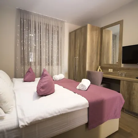 Divani Bed and breakfast 3*