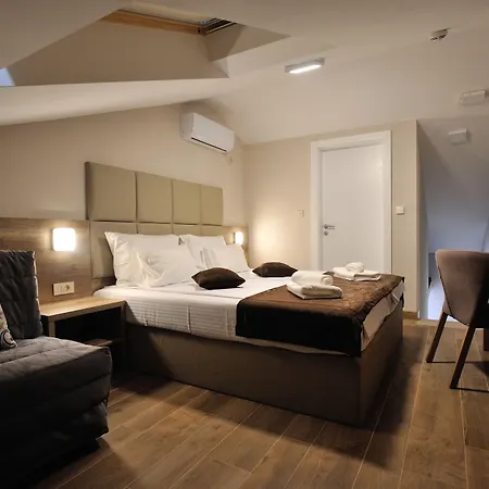 Divani Mostar