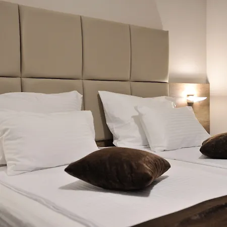 Bed & Breakfast Divani 3*