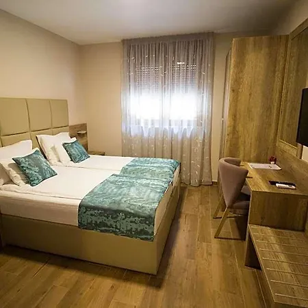 Divani Bed & Breakfast 3*