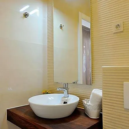 Divani Mostar
