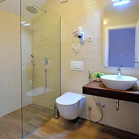 Bed & Breakfast Divani 3*