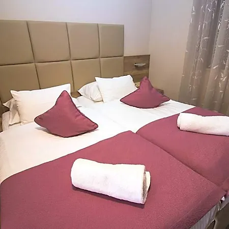 Divani 3*