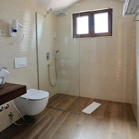 Bed & Breakfast Divani 3*