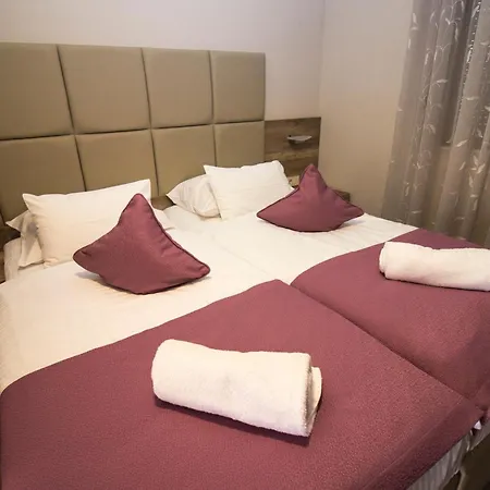 Divani 3*