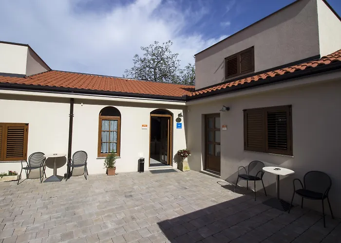 Divani 住宿加早餐酒店 3*